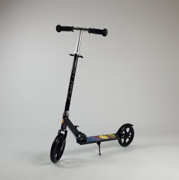 TROTINET 657 CRNI