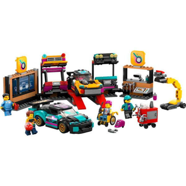 LEGO CITY CUSTOM CAR GARAGE 60389 - Image 3